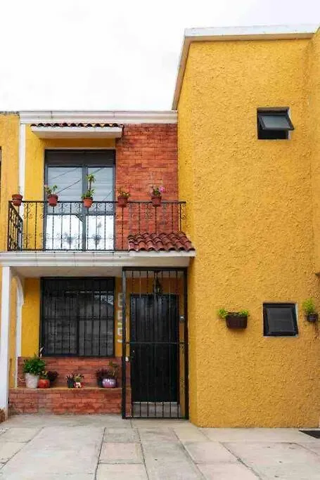 Apartman Casa Amarilla Aire Acondicionado En Todas La Areas Guadalajara